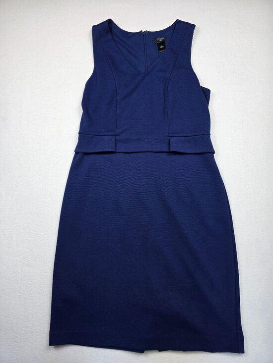 Ann Taylor Factory Dresses & Skirts - Ann Taylor 8P Factory Petite Navy Blue Sleeveless Sheath Dress